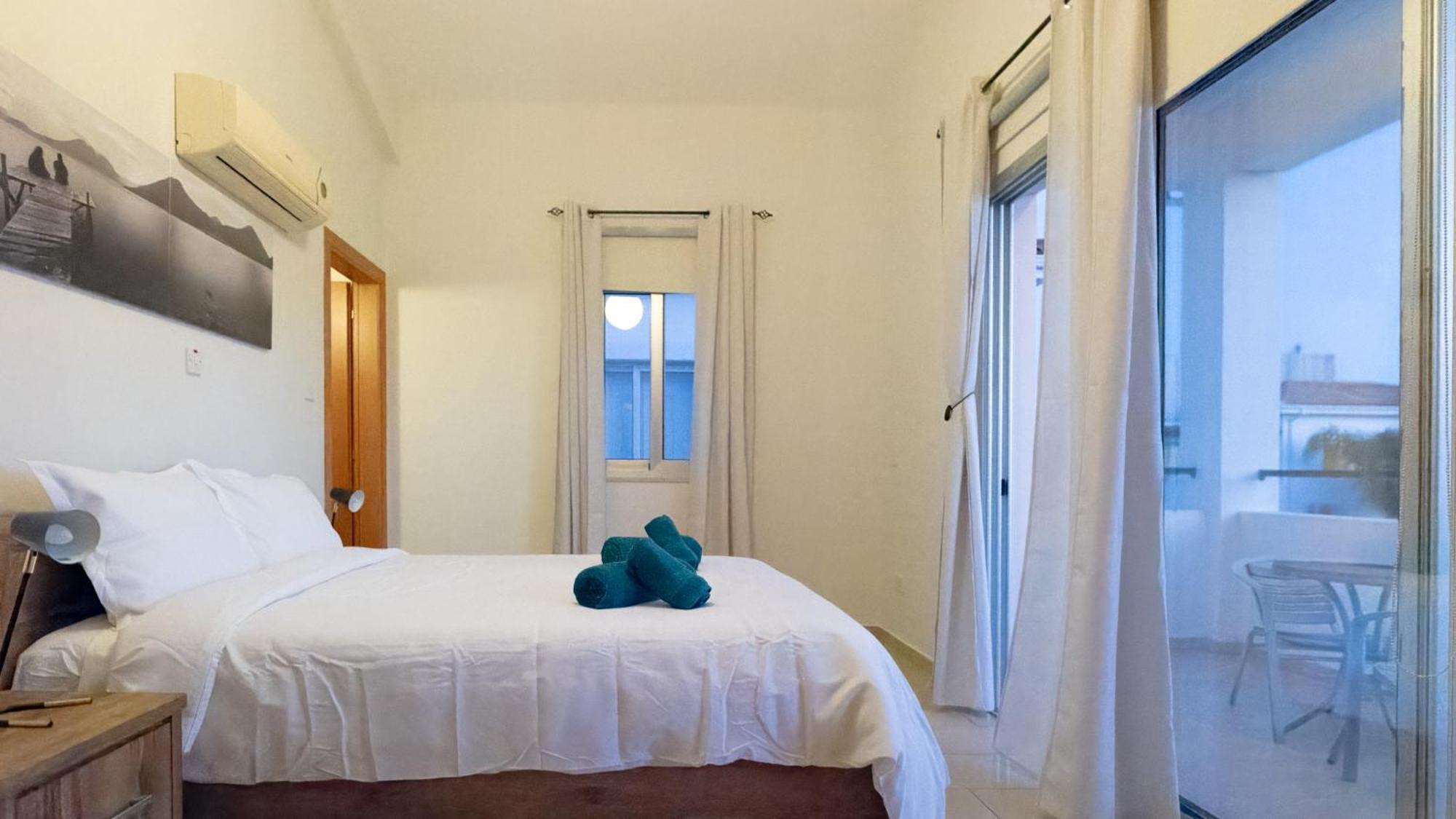 Nefeli Blue-Horizon 2B, Pool, Suites, Big Balconies Πάφος Εξωτερικό φωτογραφία