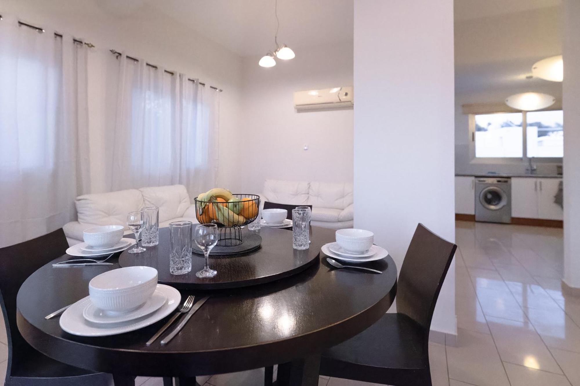 Nefeli Blue-Horizon 2B, Pool, Suites, Big Balconies Πάφος Εξωτερικό φωτογραφία