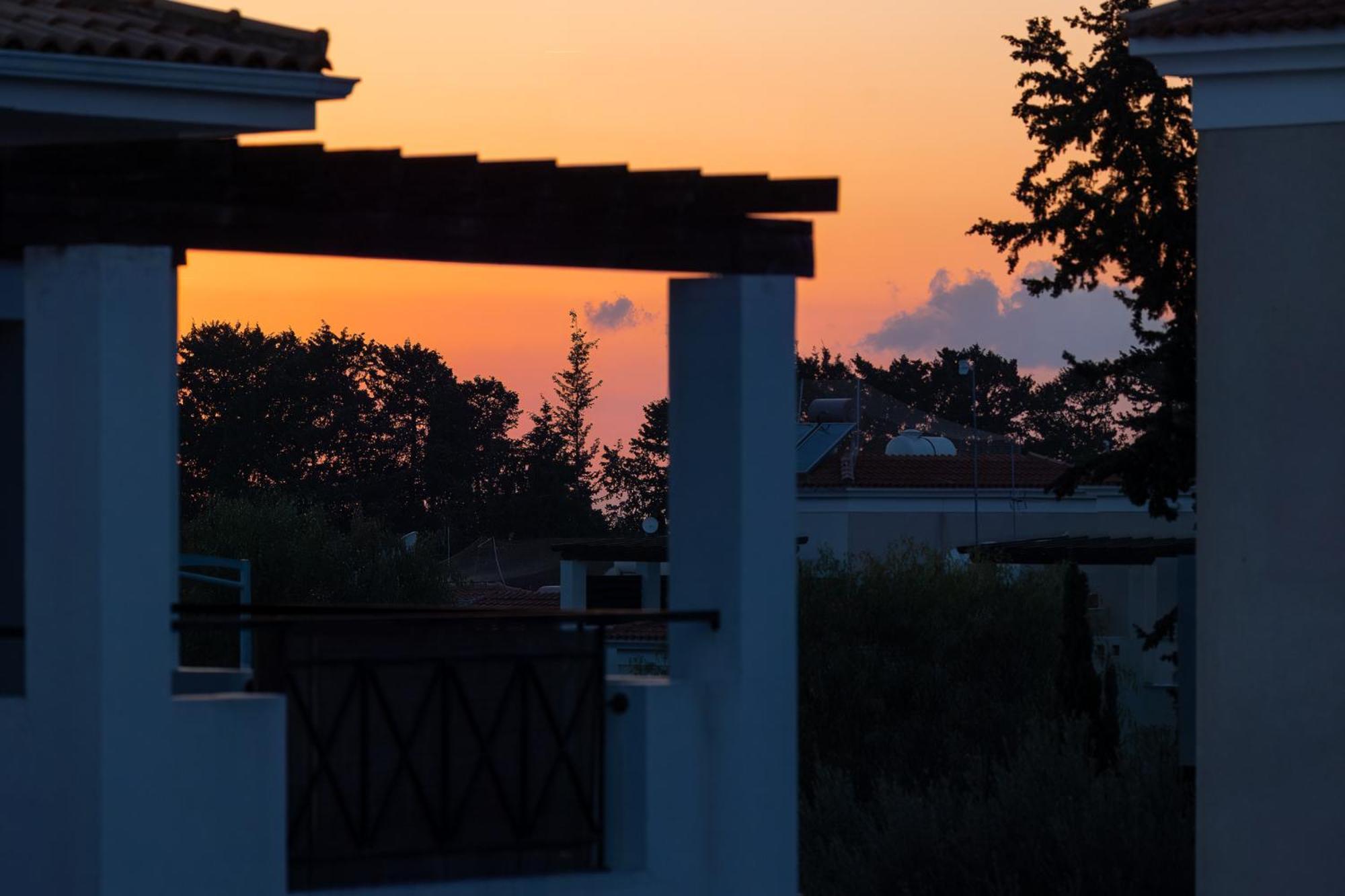 Nefeli Blue-Horizon 2B, Pool, Suites, Big Balconies Πάφος Εξωτερικό φωτογραφία