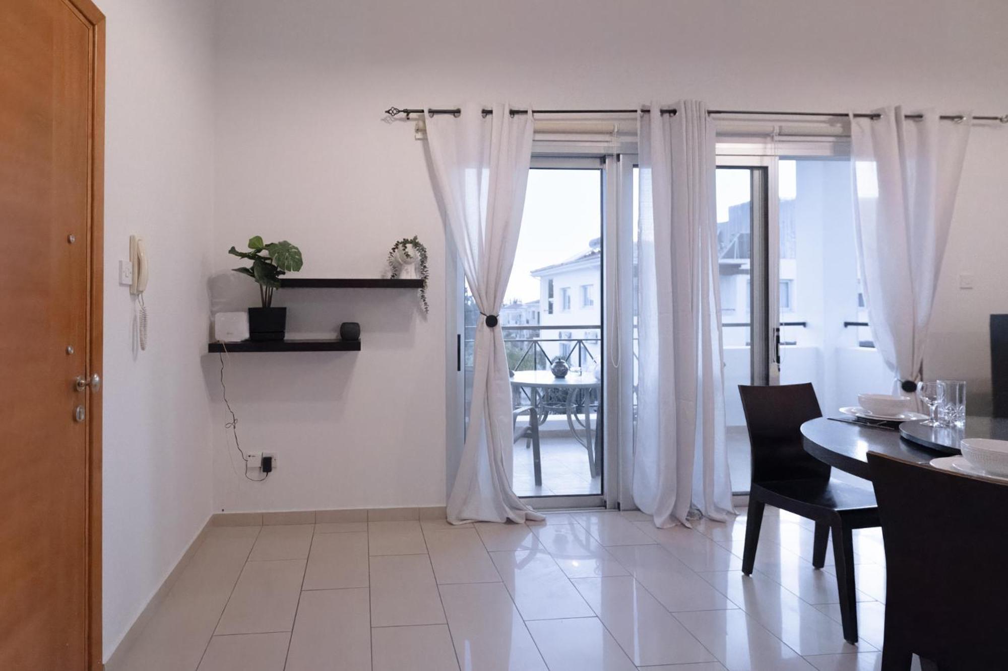 Nefeli Blue-Horizon 2B, Pool, Suites, Big Balconies Πάφος Εξωτερικό φωτογραφία