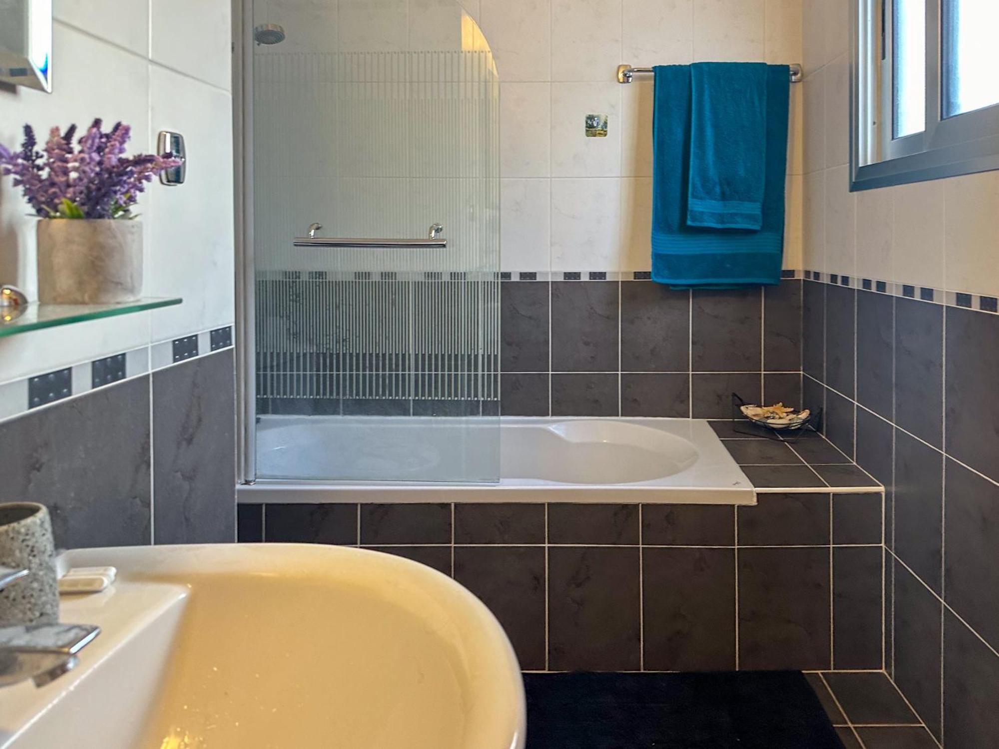 Nefeli Blue-Horizon 2B, Pool, Suites, Big Balconies Πάφος Εξωτερικό φωτογραφία