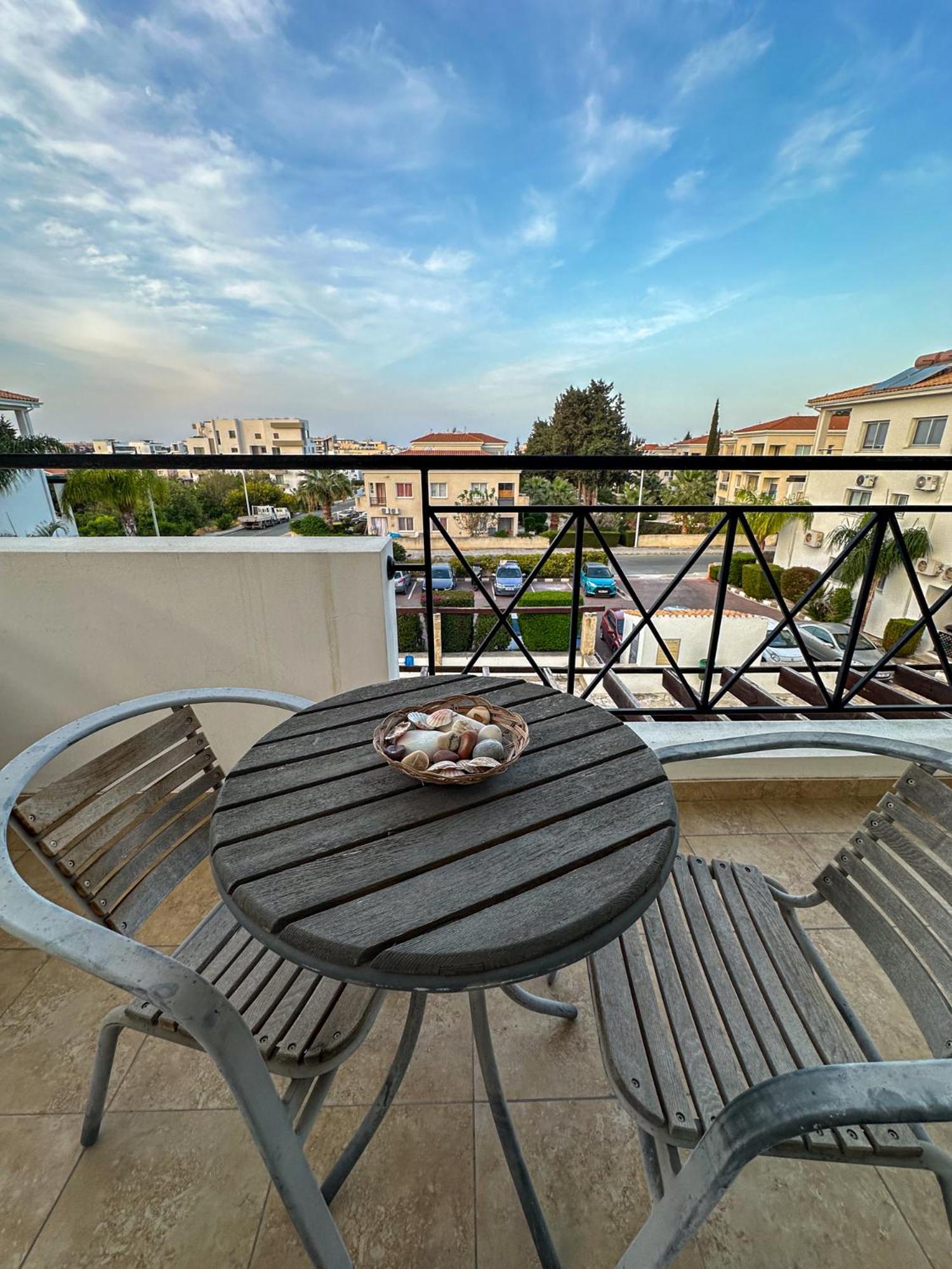 Nefeli Blue-Horizon 2B, Pool, Suites, Big Balconies Πάφος Εξωτερικό φωτογραφία